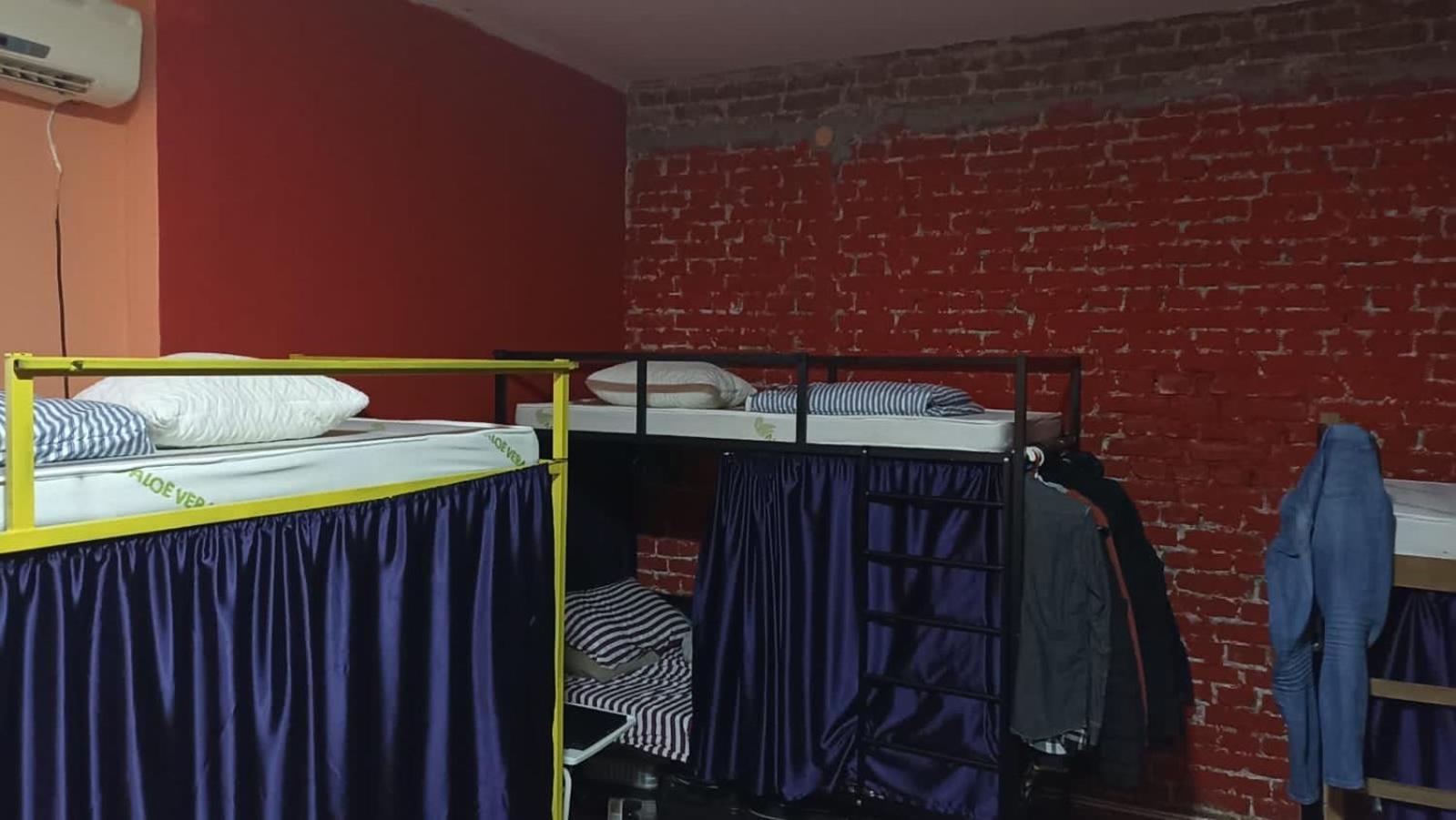 Newborn Center Hostel All Day Free Coffee Pristina Exterior foto