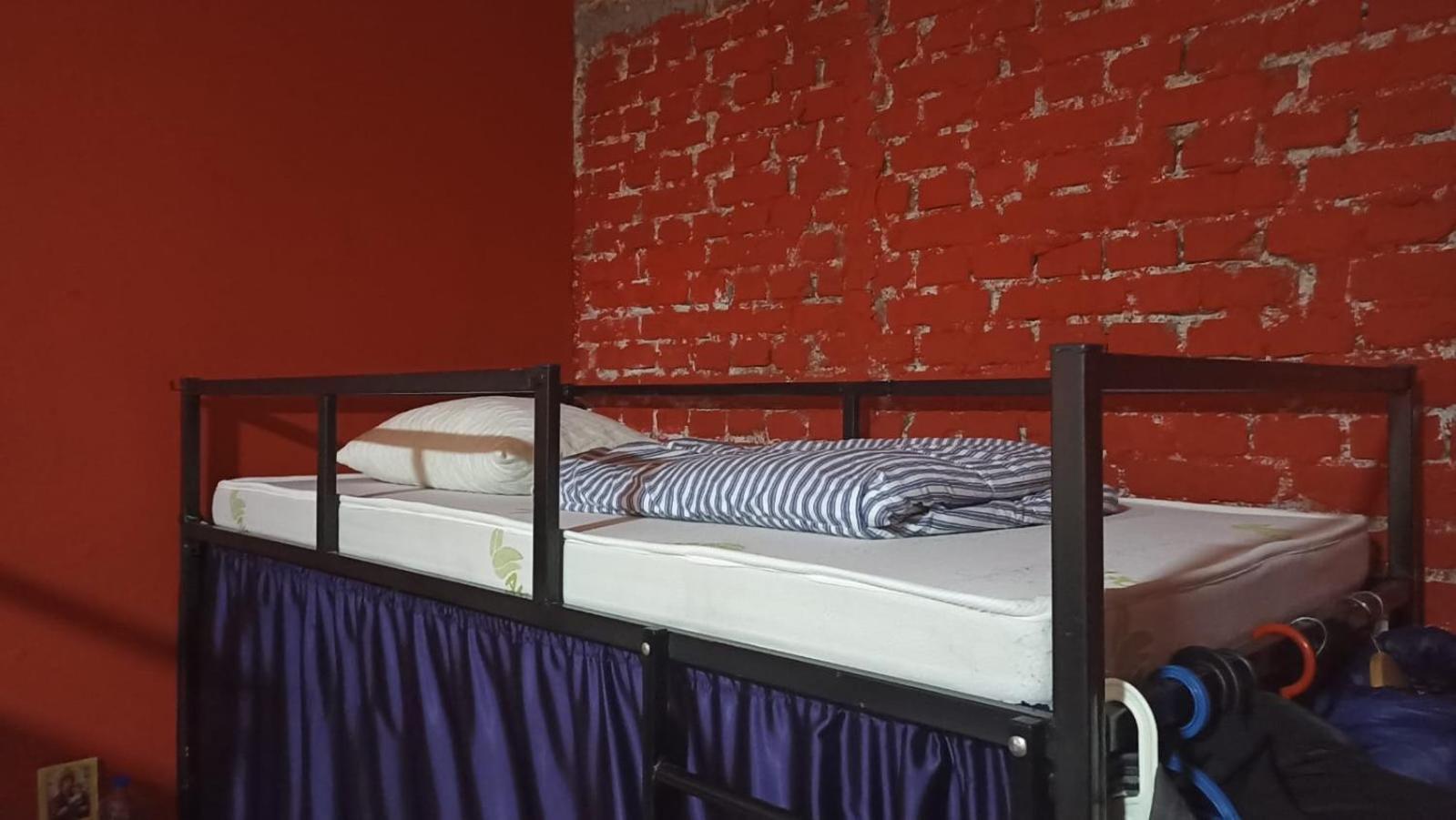 Newborn Center Hostel All Day Free Coffee Pristina Exterior foto