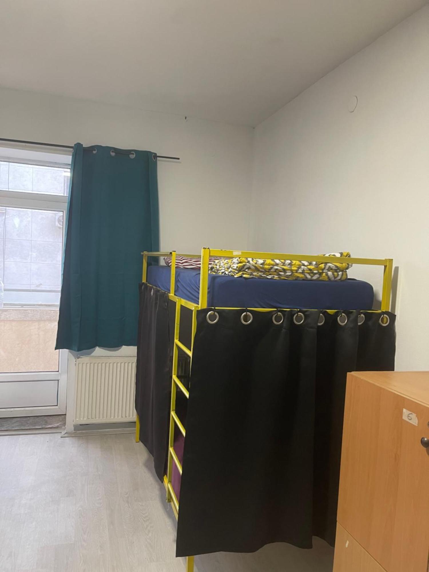 Newborn Center Hostel All Day Free Coffee Pristina Exterior foto